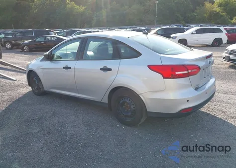 2016 Ford Focus S from USA, damaged, VIN 1FADP3E27GL290504